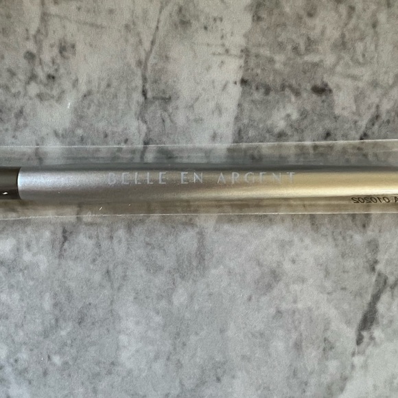 Belle En Argent Concealer Brush - Picture 2 of 2